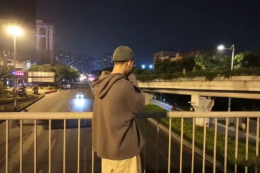 沫山：青春需早為，豈能長(zhǎng)少年